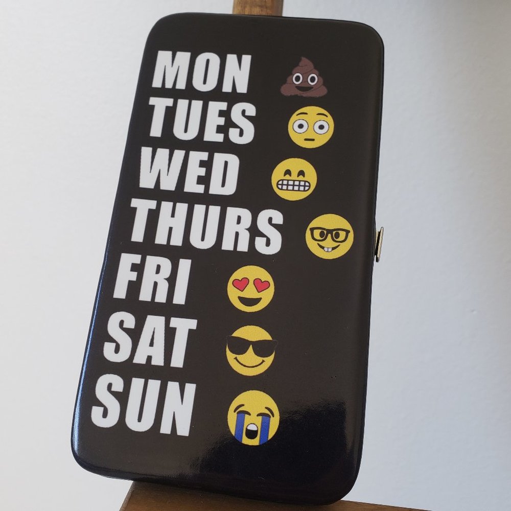 Olivia Miller Cute EMOJI Weekday Wallet BRAND NEW - Picture 2 of 5